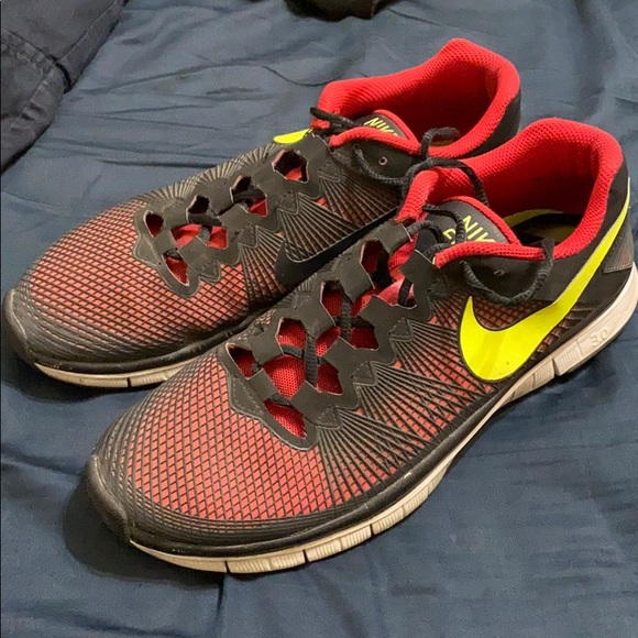 boys nike trainers size 10